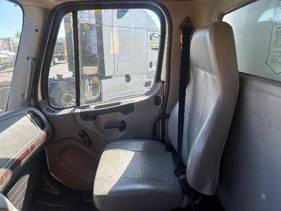 Medium Duty Box Truck-Light and Medium Duty Trucks-Freightliner-2022-M2-Torrance-CA-109,079\n\t\tmiles-$ 81,500 - Image 19