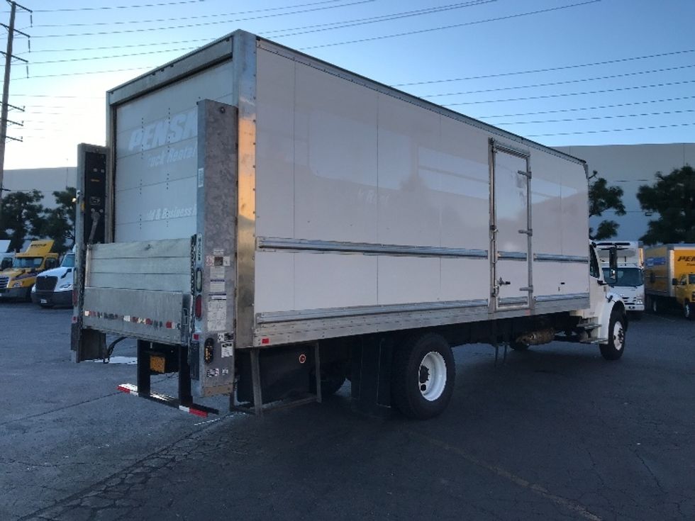 Medium Duty Box Truck-Light and Medium Duty Trucks-Freightliner-2022-M2-Torrance-CA-17,289\n\t\tmiles-$ 78,000 - Image 13