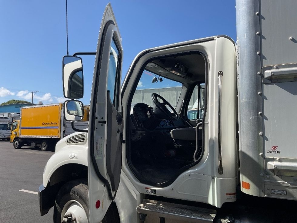 Medium Duty Box Truck-Light and Medium Duty Trucks-Freightliner-2022-M2-Torrance-CA-17,289\n\t\tmiles-$ 78,000 - Image 16