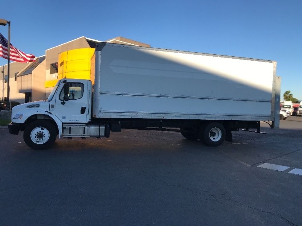 Medium Duty Box Truck-Light and Medium Duty Trucks-Freightliner-2022-M2-Torrance-CA-17,289\n\t\tmiles-$ 78,000 - Image 4