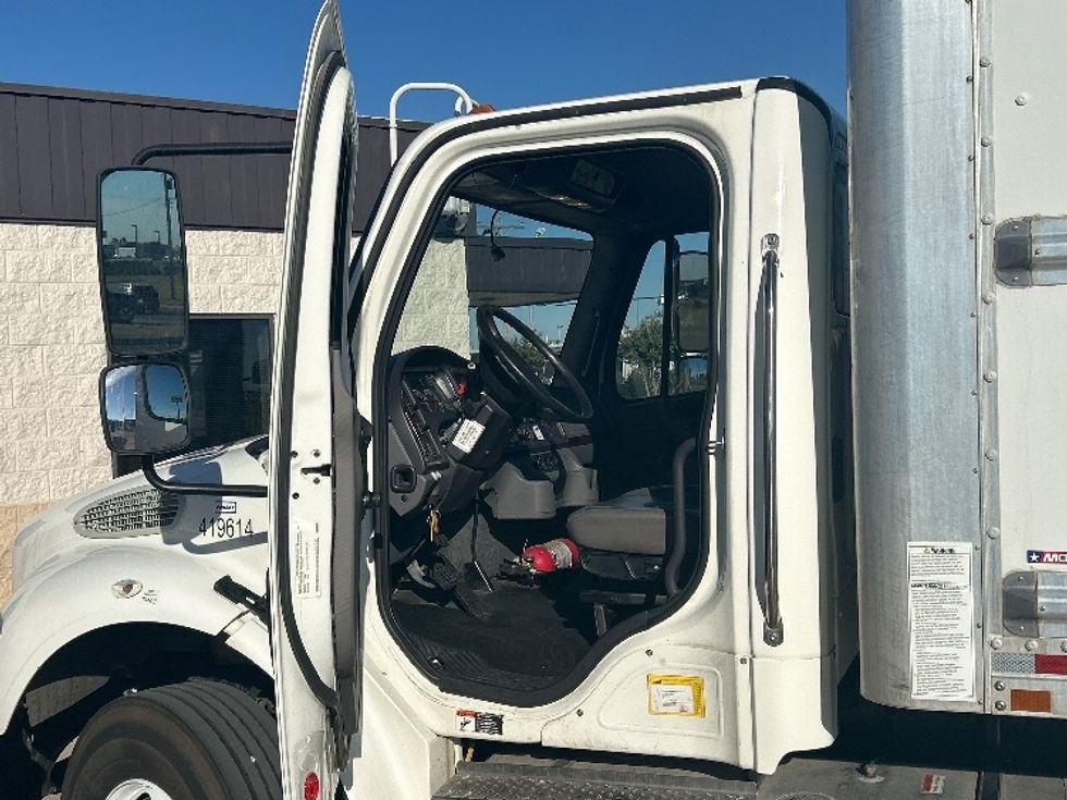 Medium Duty Box Truck-Light and Medium Duty Trucks-Freightliner-2022-M2-Tulsa-OK-169,164\n\t\tmiles-$ 56,250 - Image 15