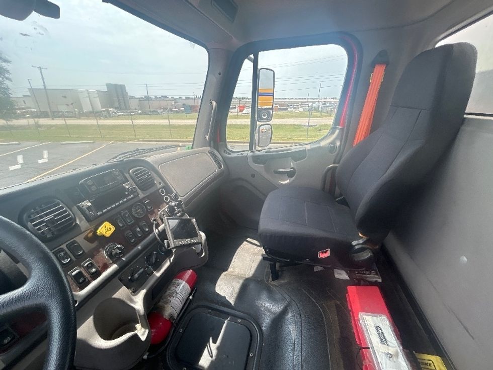 Medium Duty Box Truck-Light and Medium Duty Trucks-Freightliner-2022-M2-Tulsa-OK-191,756\n\t\tmiles-$ 63,750 - Image 19