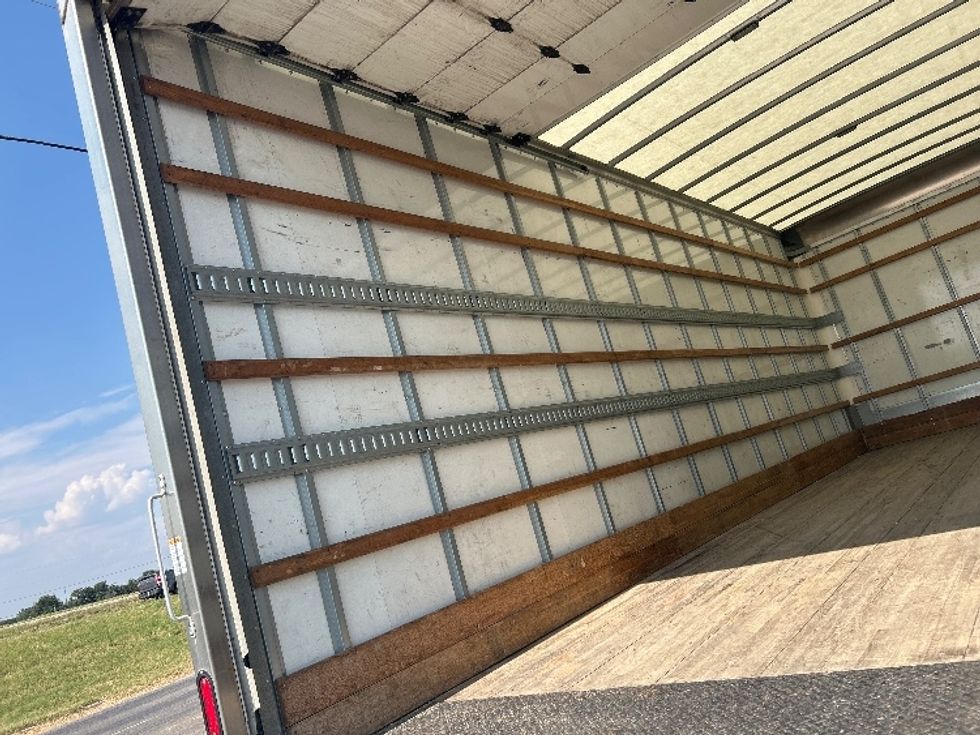 Medium Duty Box Truck-Light and Medium Duty Trucks-Freightliner-2022-M2-Waco-TX-258,592\n\t\tmiles-$ 46,250 - Image 11