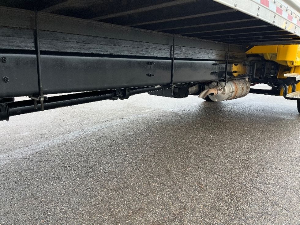 Medium Duty Box Truck-Light and Medium Duty Trucks-Freightliner-2022-M2-Warren-MI-112,500\n\t\tmiles-$ 73,000 - Image 13