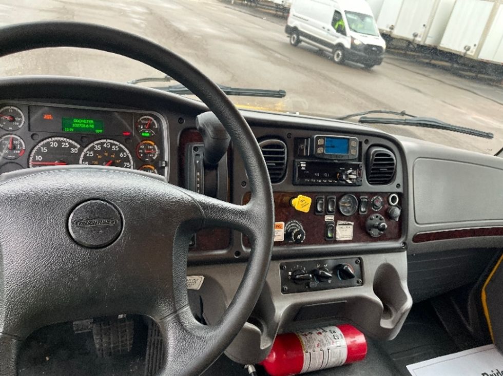 Medium Duty Box Truck-Light and Medium Duty Trucks-Freightliner-2022-M2-Warren-MI-112,500\n\t\tmiles-$ 73,000 - Image 15