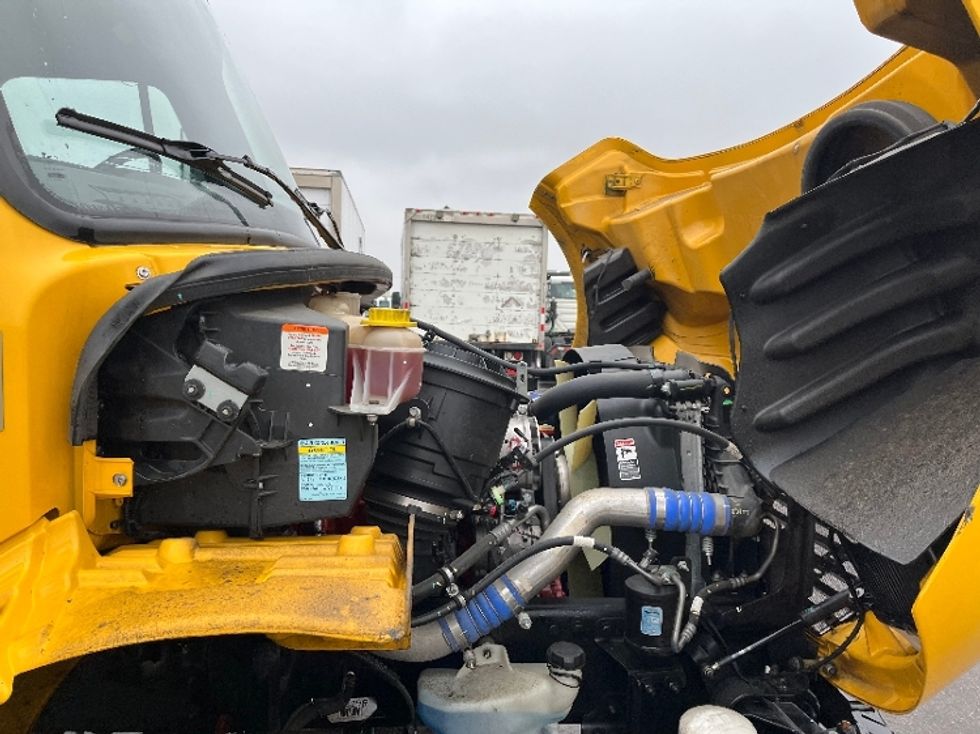 Medium Duty Box Truck-Light and Medium Duty Trucks-Freightliner-2022-M2-Warren-MI-112,500\n\t\tmiles-$ 73,000 - Image 20