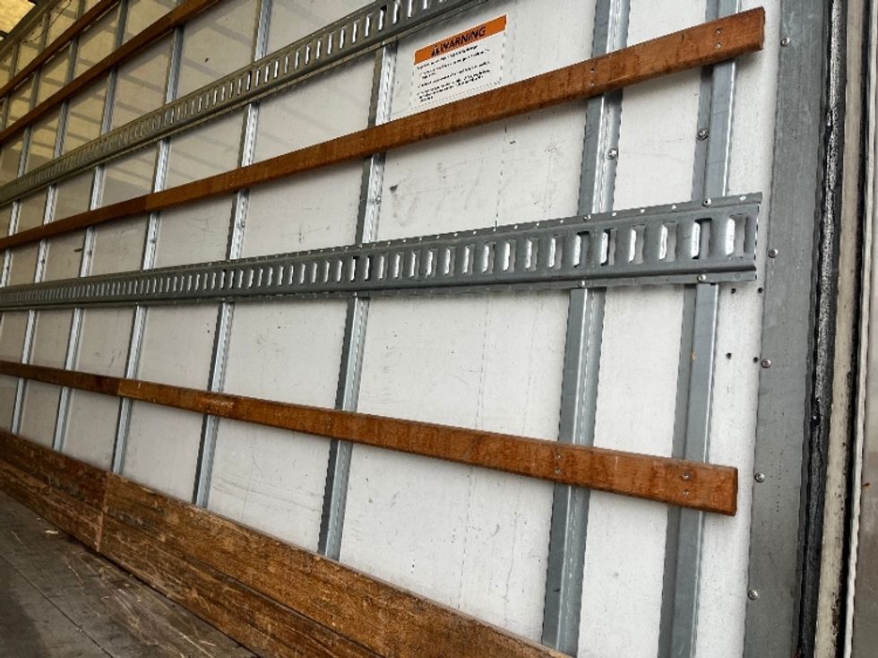 Medium Duty Box Truck-Light and Medium Duty Trucks-Freightliner-2022-M2-Warren-MI-112,500\n\t\tmiles-$ 73,000 - Image 23