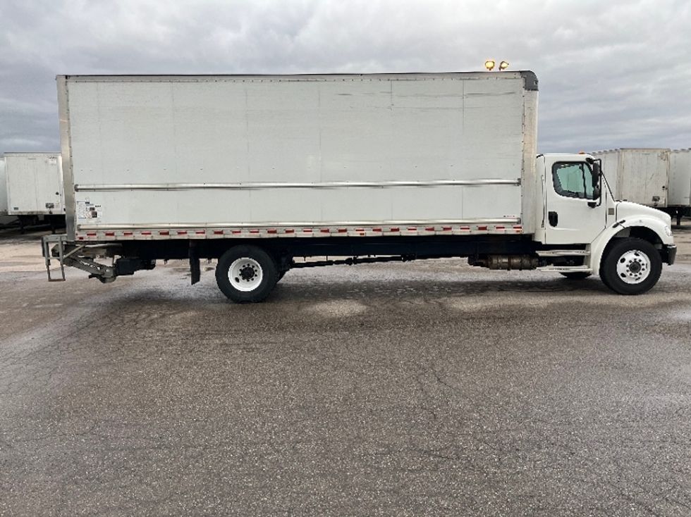 Medium Duty Box Truck-Light and Medium Duty Trucks-Freightliner-2022-M2-Warren-MI-128,659\n\t\tmiles-$ 71,250 - Image 15