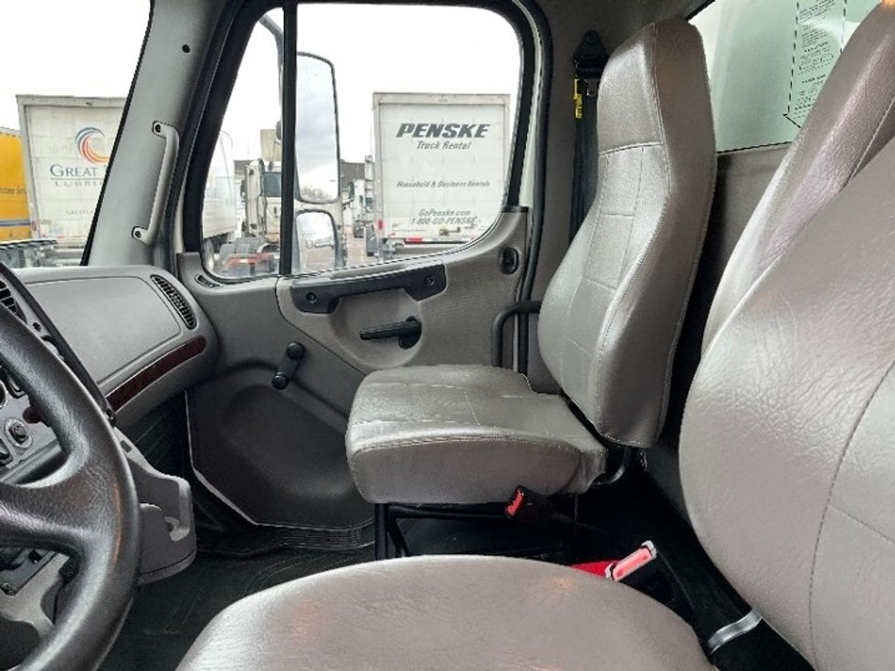 Medium Duty Box Truck-Light and Medium Duty Trucks-Freightliner-2022-M2-Warren-MI-128,659\n\t\tmiles-$ 71,250 - Image 19