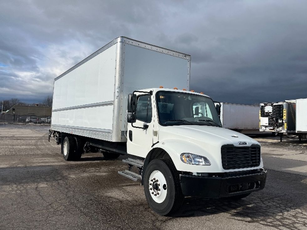 Medium Duty Box Truck-Light and Medium Duty Trucks-Freightliner-2022-M2-Warren-MI-153,667\n\t\tmiles-$ 67,000 - Image 1