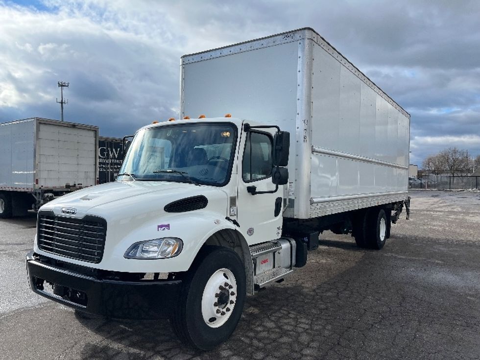 Medium Duty Box Truck-Light and Medium Duty Trucks-Freightliner-2022-M2-Warren-MI-153,667\n\t\tmiles-$ 67,000 - Image 3