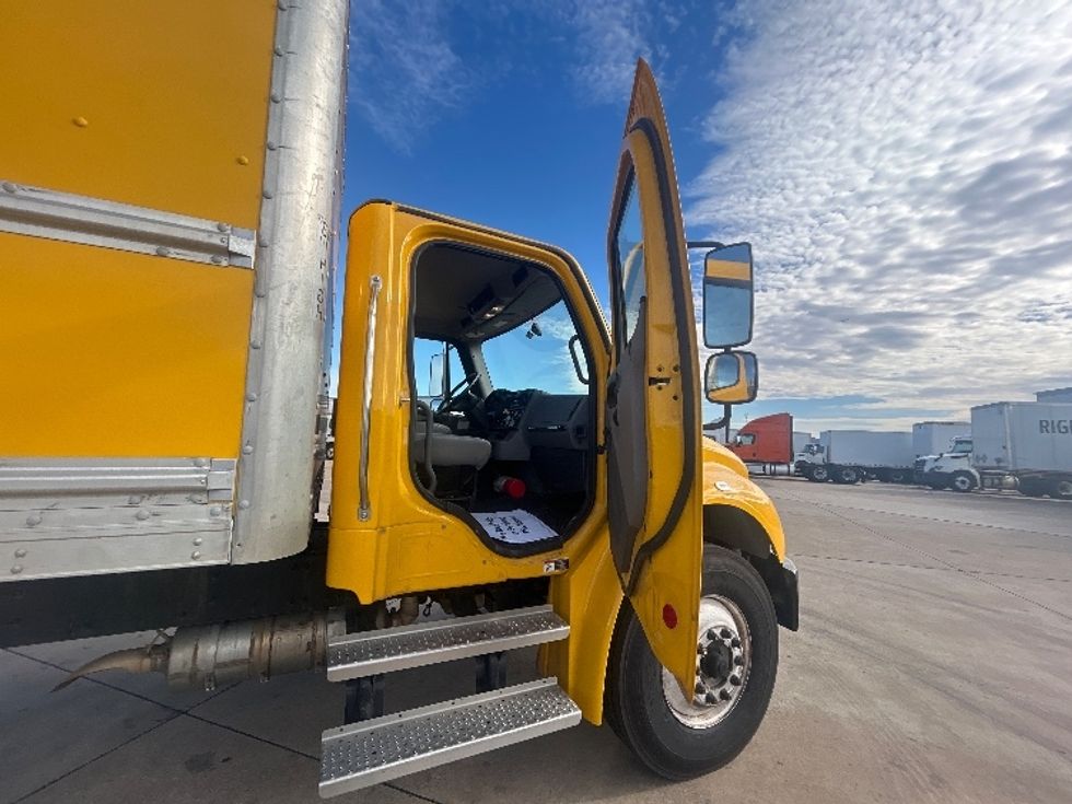Medium Duty Box Truck-Light and Medium Duty Trucks-Freightliner-2022-M2-Waxahachie-TX-70,350\n\t\tmiles-$ 80,750 - Image 20