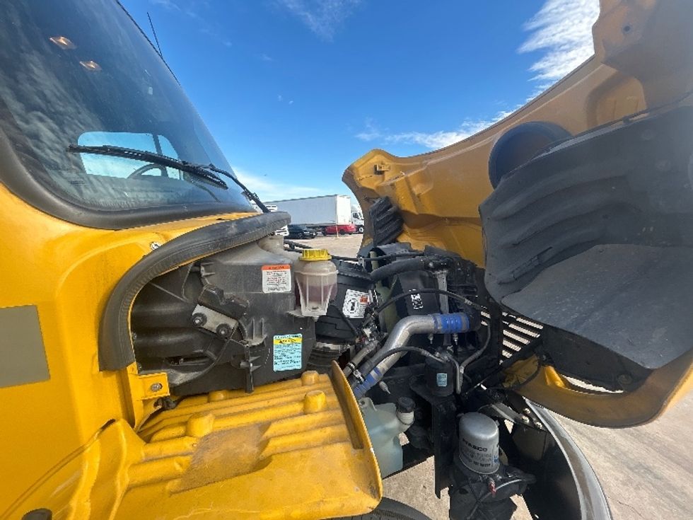 Medium Duty Box Truck-Light and Medium Duty Trucks-Freightliner-2022-M2-Waxahachie-TX-70,350\n\t\tmiles-$ 80,750 - Image 23