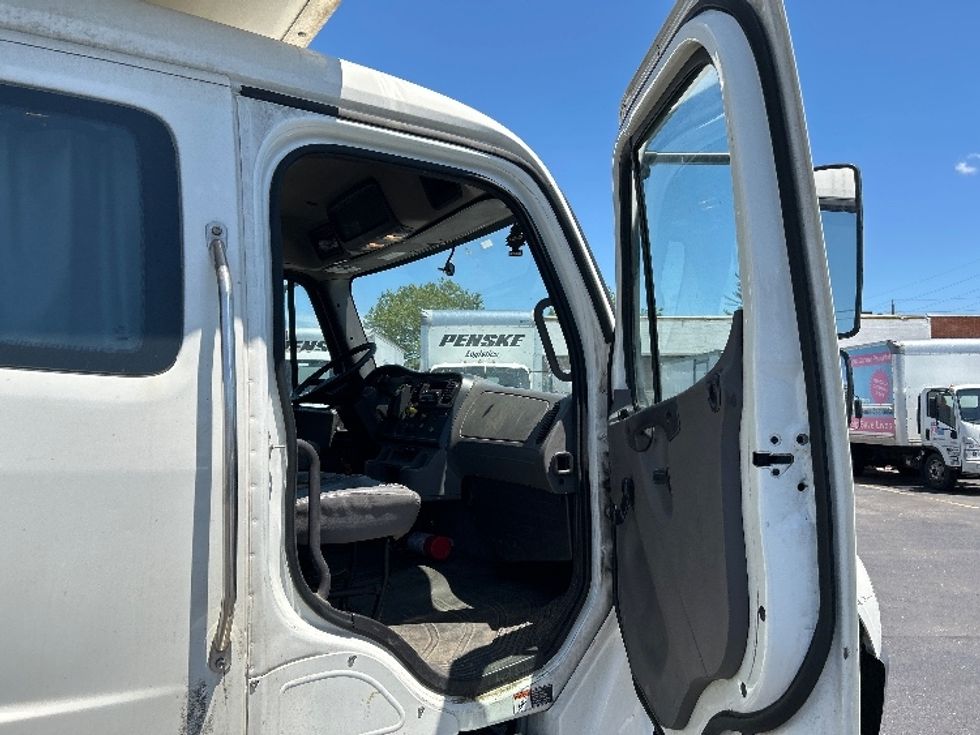 Medium Duty Box Truck-Light and Medium Duty Trucks-Freightliner-2022-M2-West Babylon-NY-329,419\n\t\tmiles-$ 49,750 - Image 20