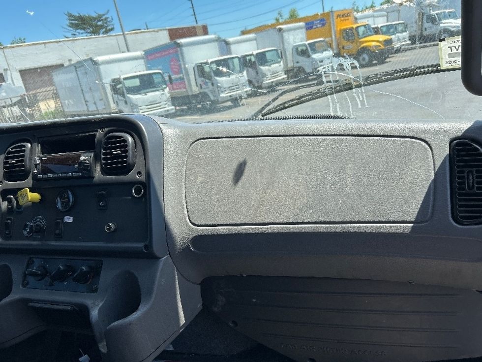 Medium Duty Box Truck-Light and Medium Duty Trucks-Freightliner-2022-M2-West Babylon-NY-329,419\n\t\tmiles-$ 49,750 - Image 21