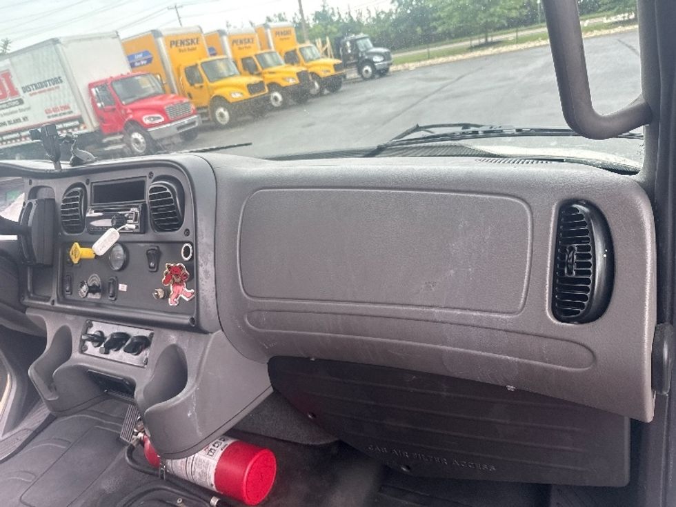 Medium Duty Box Truck-Light and Medium Duty Trucks-Freightliner-2022-M2-West Babylon-NY-342,388\n\t\tmiles-$ 44,750 - Image 20