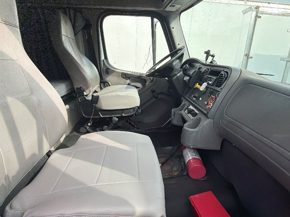 Medium Duty Box Truck-Light and Medium Duty Trucks-Freightliner-2022-M2-West Babylon-NY-342,388\n\t\tmiles-$ 44,750 - Image 21