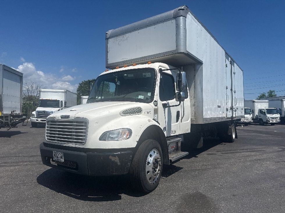 Medium Duty Box Truck-Light and Medium Duty Trucks-Freightliner-2022-M2-West Babylon-NY-364,515\n\t\tmiles-$ 38,250 - Image 3