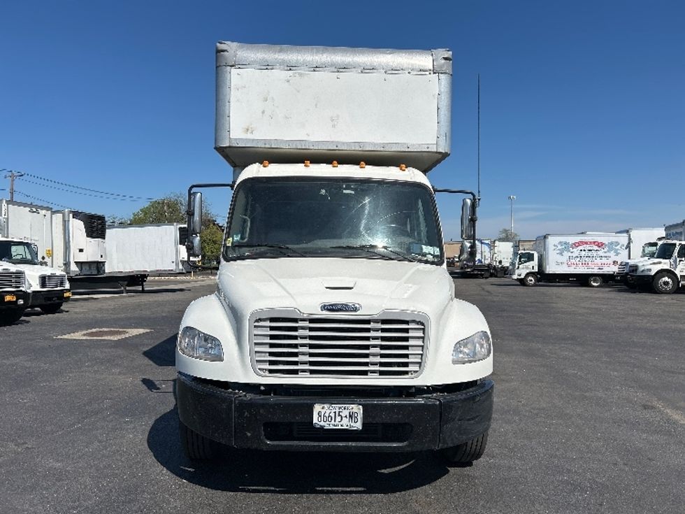 Medium Duty Box Truck-Light and Medium Duty Trucks-Freightliner-2022-M2-West Babylon-NY-374,012\n\t\tmiles-$ 40,250 - Image 2