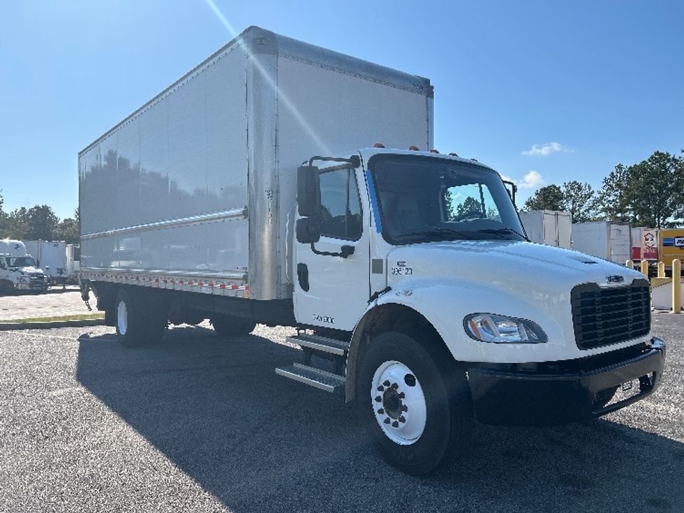 Medium Duty Box Truck-Light and Medium Duty Trucks-Freightliner-2022-M2-West Columbia-SC-207,301\n\t\tmiles-$ 58,500 - Image 1