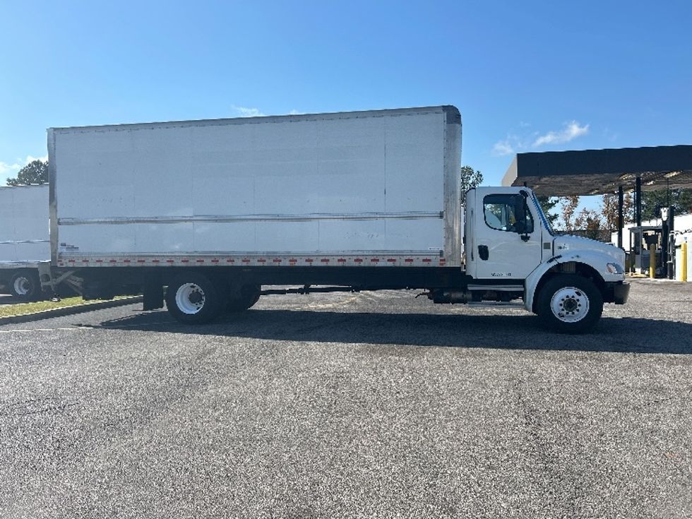 Medium Duty Box Truck-Light and Medium Duty Trucks-Freightliner-2022-M2-West Columbia-SC-207,301\n\t\tmiles-$ 58,500 - Image 15