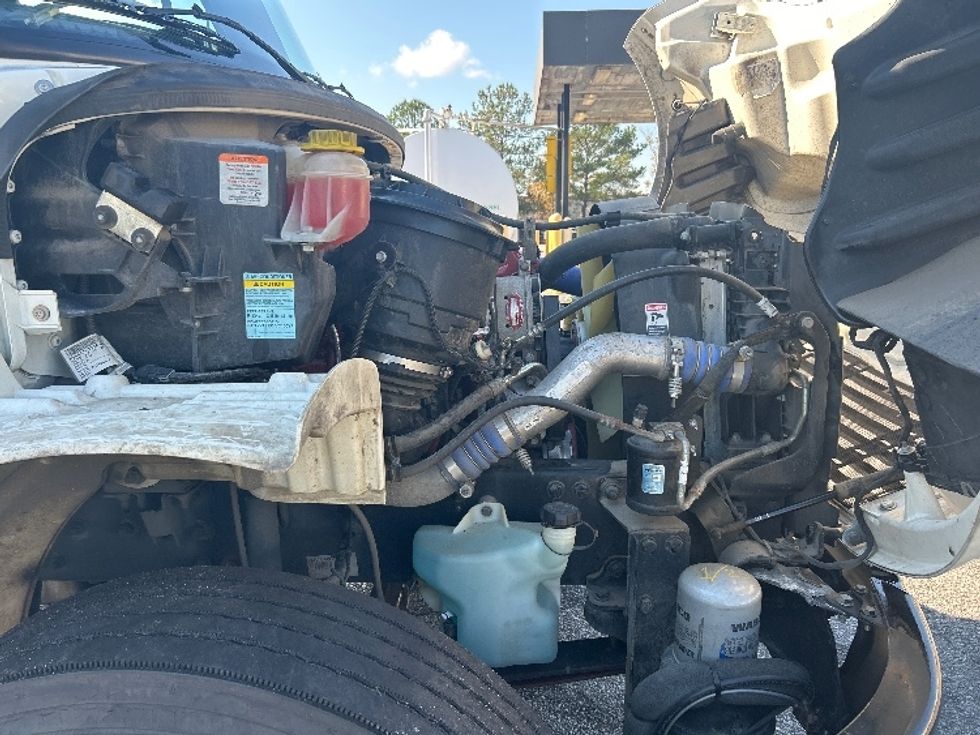 Medium Duty Box Truck-Light and Medium Duty Trucks-Freightliner-2022-M2-West Columbia-SC-207,301\n\t\tmiles-$ 58,500 - Image 22