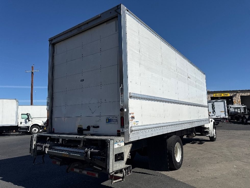 Medium Duty Box Truck-Light and Medium Duty Trucks-Freightliner-2022-M2-West Sacramento-CA-131,543\n\t\tmiles-$ 77,750 - Image 13