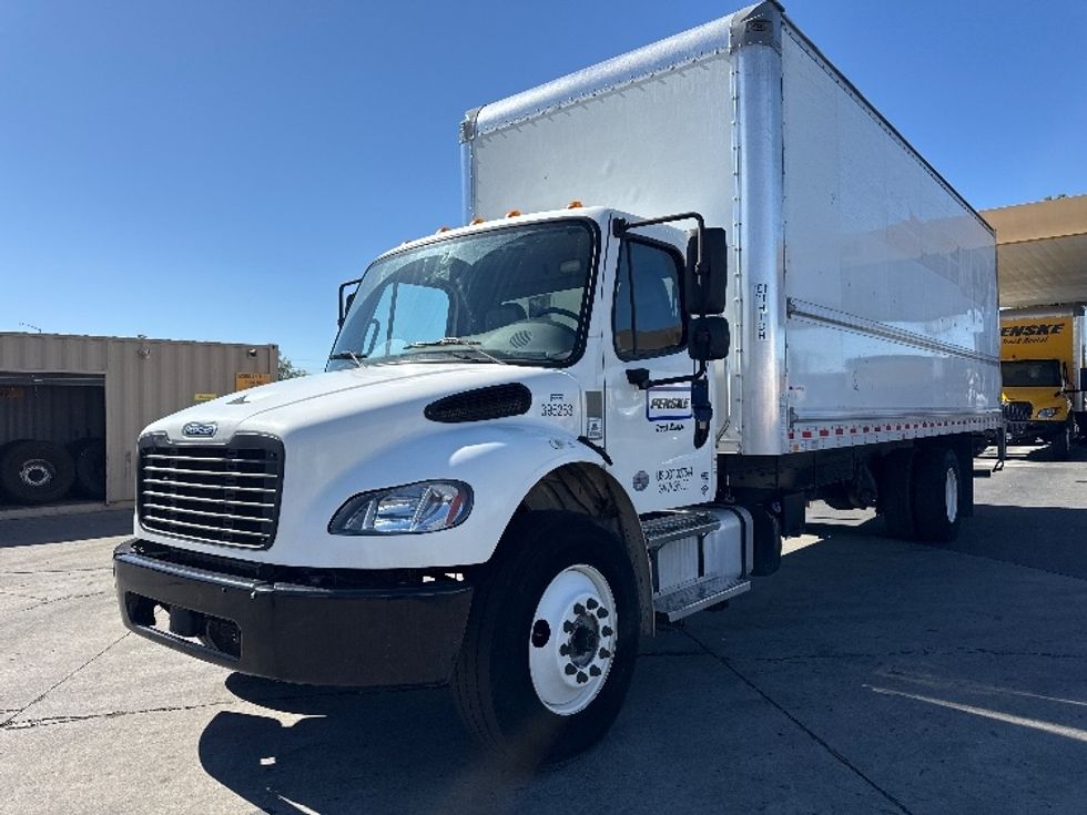 Medium Duty Box Truck-Light and Medium Duty Trucks-Freightliner-2022-M2-West Sacramento-CA-131,543\n\t\tmiles-$ 77,750 - Image 3