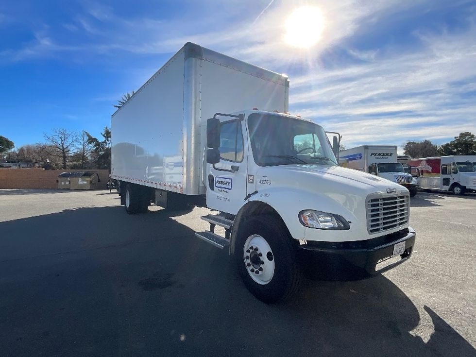 Medium Duty Box Truck-Light and Medium Duty Trucks-Freightliner-2022-M2-West Sacramento-CA-156,638\n\t\tmiles-$ 78,750 - Image 1