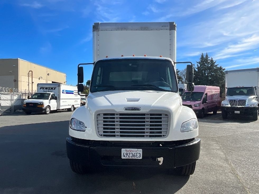 Medium Duty Box Truck-Light and Medium Duty Trucks-Freightliner-2022-M2-West Sacramento-CA-156,638\n\t\tmiles-$ 78,750 - Image 2