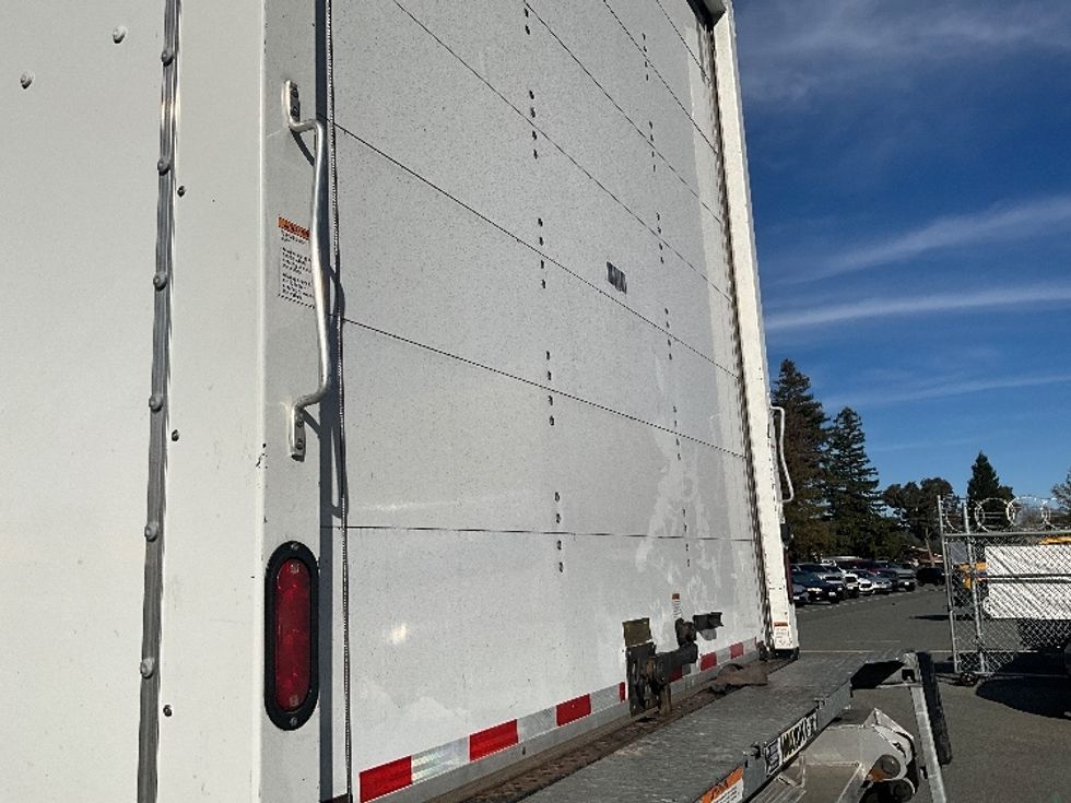 Medium Duty Box Truck-Light and Medium Duty Trucks-Freightliner-2022-M2-West Sacramento-CA-156,638\n\t\tmiles-$ 78,750 - Image 26