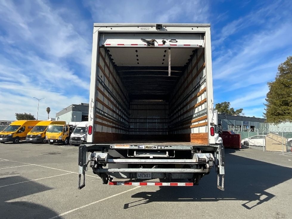 Medium Duty Box Truck-Light and Medium Duty Trucks-Freightliner-2022-M2-West Sacramento-CA-156,638\n\t\tmiles-$ 78,750 - Image 8