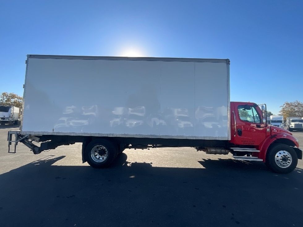 Medium Duty Box Truck-Light and Medium Duty Trucks-Freightliner-2022-M2-West Sacramento-CA-162,334\n\t\tmiles-$ 69,250 - Image 15