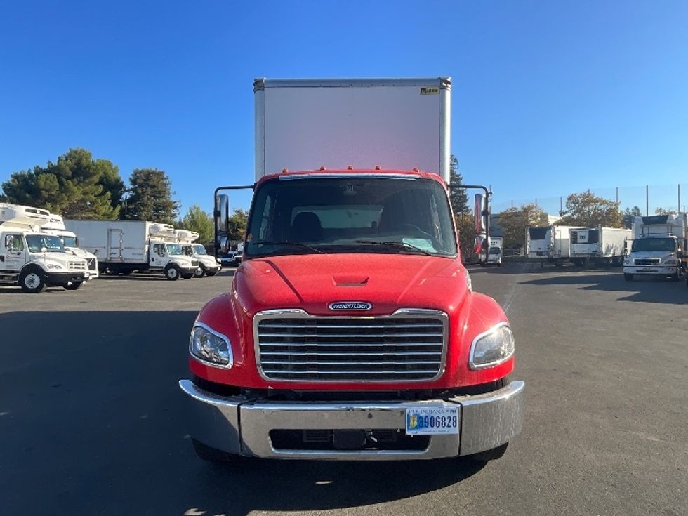 Medium Duty Box Truck-Light and Medium Duty Trucks-Freightliner-2022-M2-West Sacramento-CA-162,334\n\t\tmiles-$ 69,250 - Image 2