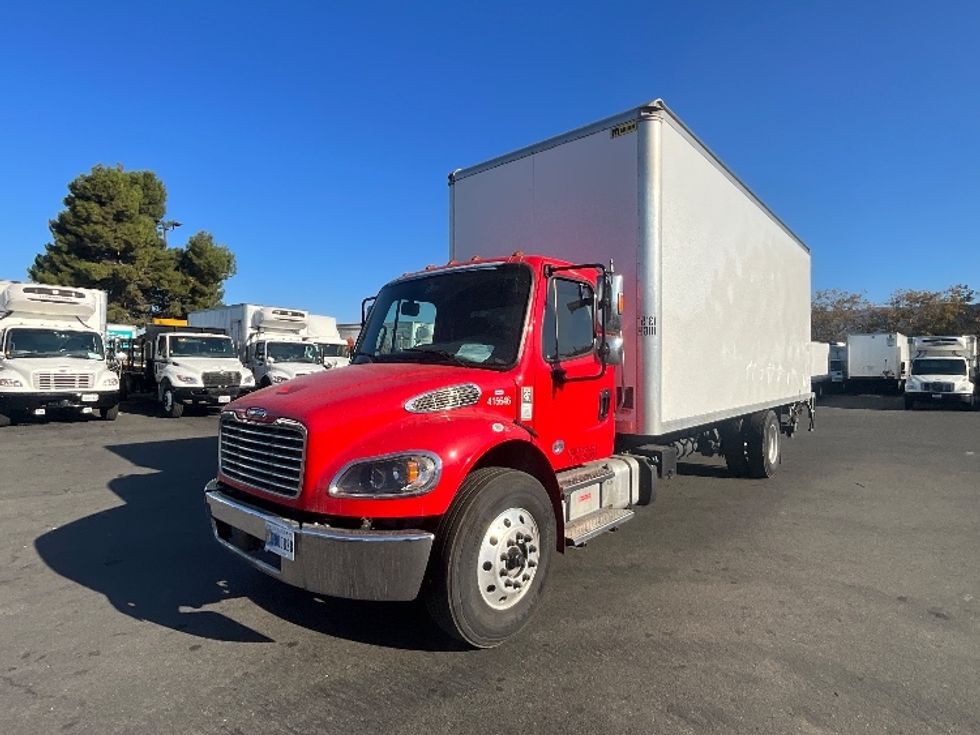 Medium Duty Box Truck-Light and Medium Duty Trucks-Freightliner-2022-M2-West Sacramento-CA-162,334\n\t\tmiles-$ 69,250 - Image 3