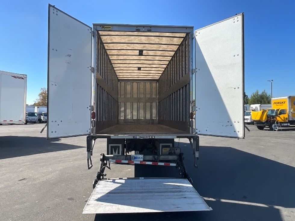 Medium Duty Box Truck-Light and Medium Duty Trucks-Freightliner-2022-M2-West Sacramento-CA-162,334\n\t\tmiles-$ 69,250 - Image 9