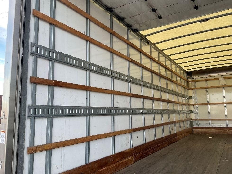 Medium Duty Box Truck-Light and Medium Duty Trucks-Freightliner-2022-M2-West Sacramento-CA-207,497\n\t\tmiles-$ 62,500 - Image 11