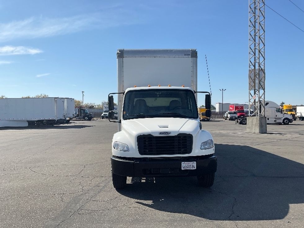 Medium Duty Box Truck-Light and Medium Duty Trucks-Freightliner-2022-M2-West Sacramento-CA-207,497\n\t\tmiles-$ 62,500 - Image 2