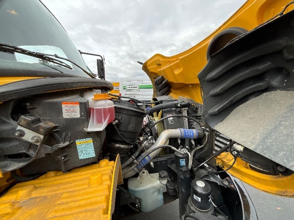 Medium Duty Box Truck-Light and Medium Duty Trucks-Freightliner-2022-M2-West Sacramento-CA-221,013\n\t\tmiles-$ 53,500 - Image 24