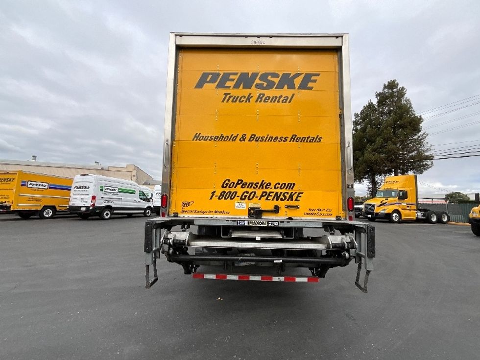 Medium Duty Box Truck-Light and Medium Duty Trucks-Freightliner-2022-M2-West Sacramento-CA-221,013\n\t\tmiles-$ 53,500 - Image 4