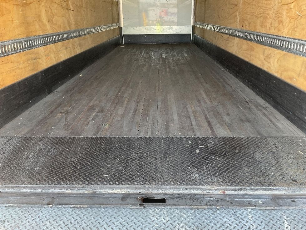 Medium Duty Box Truck-Light and Medium Duty Trucks-Freightliner-2022-M2-West Sacramento-CA-85,523\n\t\tmiles-$ 72,250 - Image 10