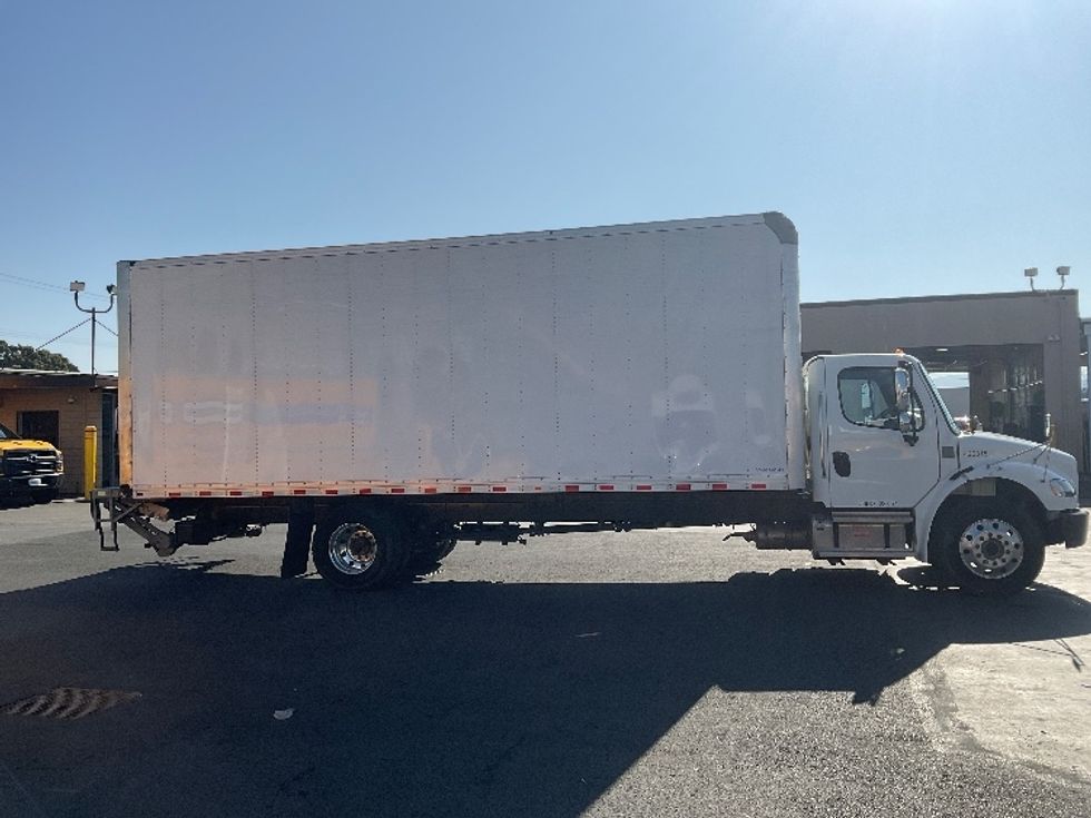 Medium Duty Box Truck-Light and Medium Duty Trucks-Freightliner-2022-M2-West Sacramento-CA-85,523\n\t\tmiles-$ 72,250 - Image 15
