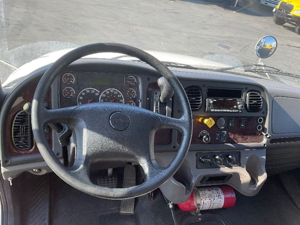 Medium Duty Box Truck-Light and Medium Duty Trucks-Freightliner-2022-M2-West Sacramento-CA-85,523\n\t\tmiles-$ 72,250 - Image 18