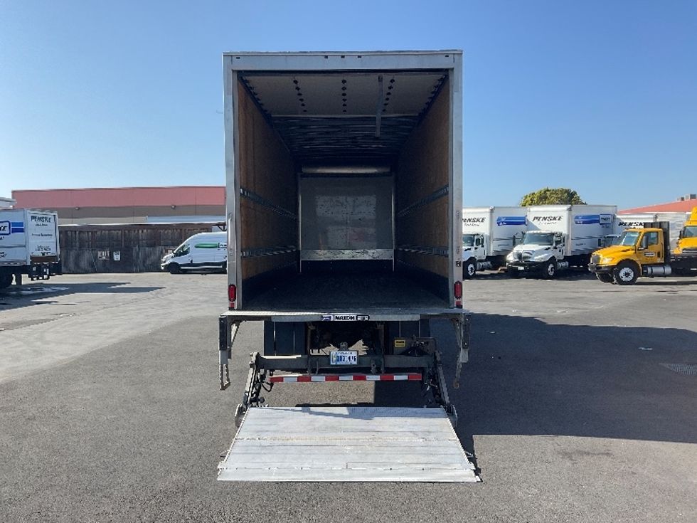 Medium Duty Box Truck-Light and Medium Duty Trucks-Freightliner-2022-M2-West Sacramento-CA-85,523\n\t\tmiles-$ 72,250 - Image 9