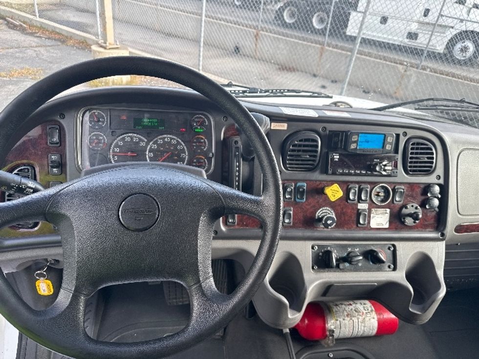 Medium Duty Box Truck-Light and Medium Duty Trucks-Freightliner-2022-M2-West Valley City-UT-115,385\n\t\tmiles-$ 74,000 - Image 18