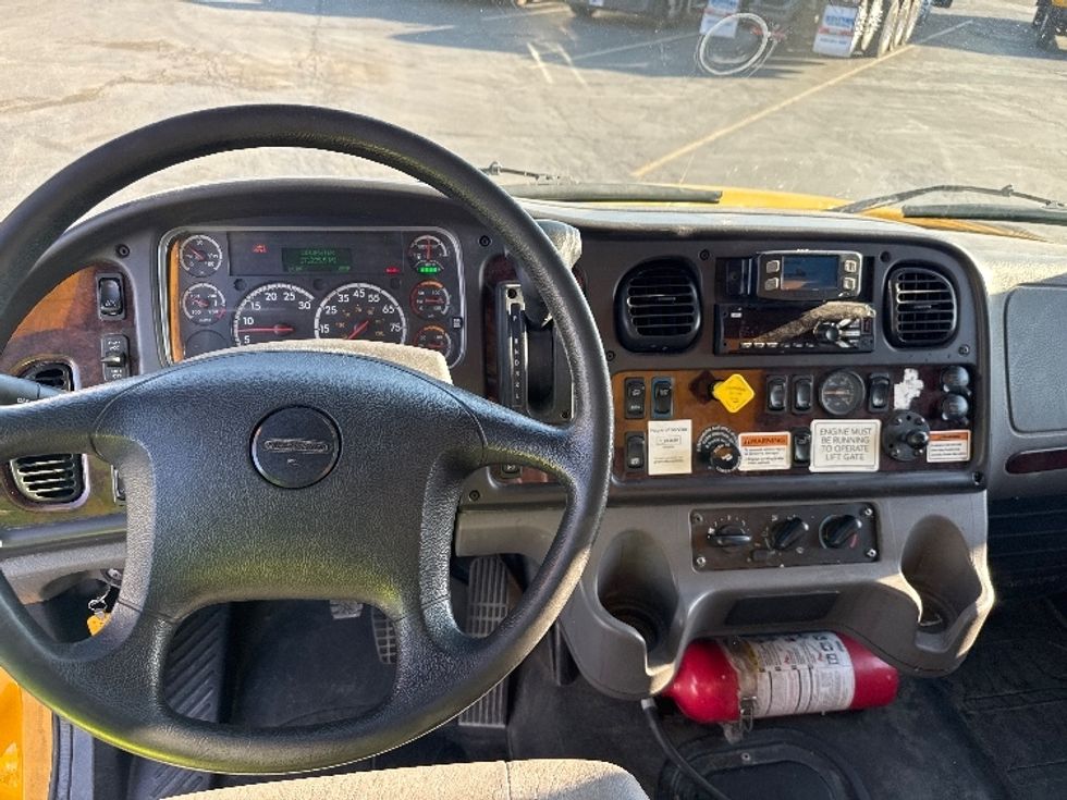 Medium Duty Box Truck-Light and Medium Duty Trucks-Freightliner-2022-M2-West Valley City-UT-171,317\n\t\tmiles-$ 67,250 - Image 18