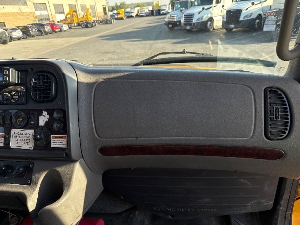 Medium Duty Box Truck-Light and Medium Duty Trucks-Freightliner-2022-M2-West Valley City-UT-171,317\n\t\tmiles-$ 67,250 - Image 21
