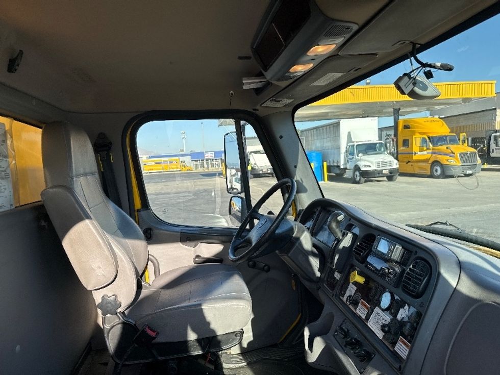 Medium Duty Box Truck-Light and Medium Duty Trucks-Freightliner-2022-M2-West Valley City-UT-171,317\n\t\tmiles-$ 67,250 - Image 22