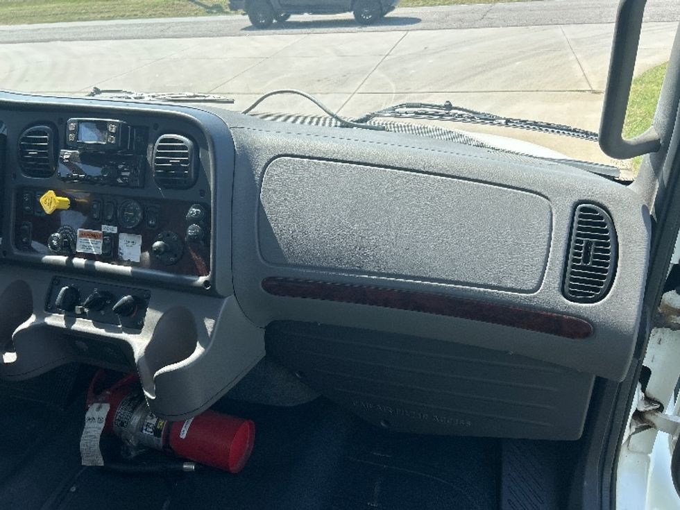 Medium Duty Box Truck-Light and Medium Duty Trucks-Freightliner-2022-M2-Wichita-KS-200,724\n\t\tmiles-$ 50,750 - Image 21