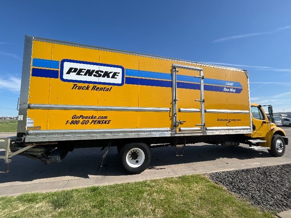 Medium Duty Box Truck-Light and Medium Duty Trucks-Freightliner-2022-M2-Wichita-KS-233,676\n\t\tmiles-$ 42,750 - Image 15